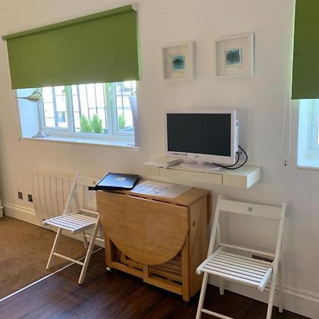 Between Piers, The Stylish Studio Flat In Cannon Place Brighton Eksteriør billede